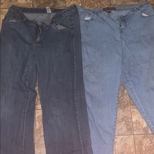2 pairs denim jeans